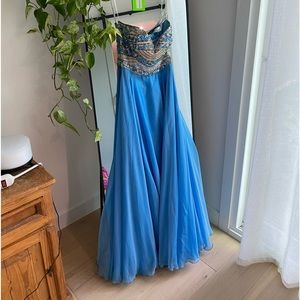 Blue Sherri Hill Prom Dress